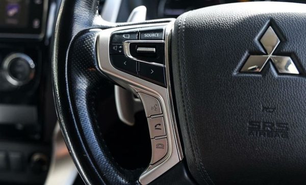 2015 Mitsubishi Pajero Sport Exceed - Image 14