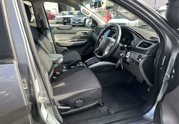 2016 Mitsubishi Triton GLS (4X4) - Image 13