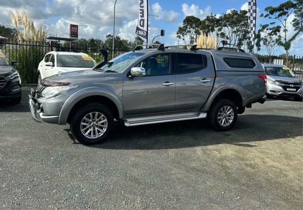 2016 Mitsubishi Triton GLS (4X4) - Image 4
