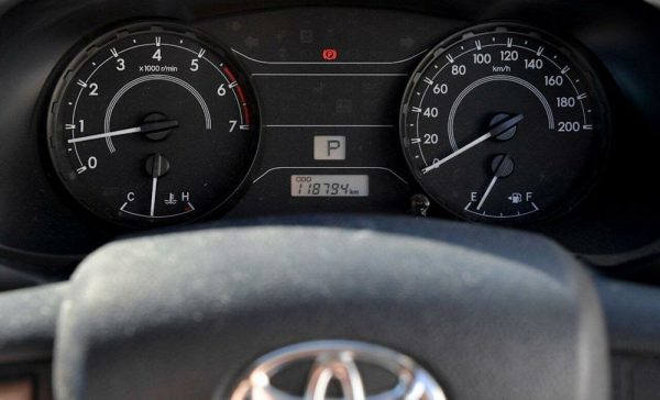 2016 Toyota Hilux Workmate Cab Chassis - Image 10