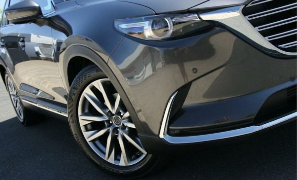 2017 Mazda CX-9 - Image 2