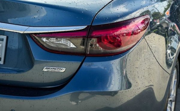 2017 Mazda 6 Touring 6C - Image 19