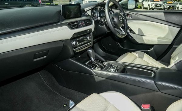 2017 Mazda 6 Touring 6C - Image 10