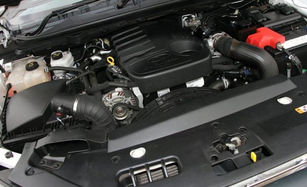 2018 FORD ** EVEREST TREND ** 3.2L TURBO DIESEL ** - Image 20