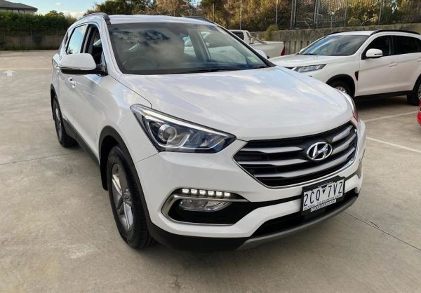 2018 Hyundai Santa FE Active Crdi (4X4) - Image 4