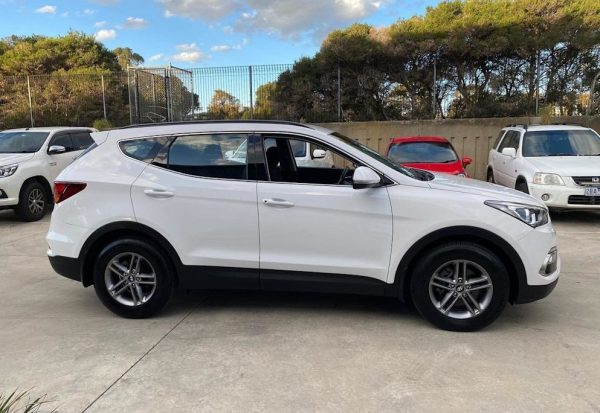 2018 Hyundai Santa FE Active Crdi (4X4) - Image 6