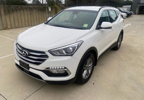 2018 Hyundai Santa FE Active Crdi (4X4) - Image 10