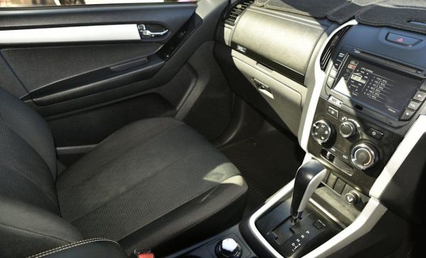 2018 Isuzu D-MAX LS-M HI-Ride (4X4) - Image 18