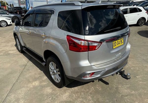 2018 Isuzu MU-X LS-T (4X4) LS-T Wagon - Image 12
