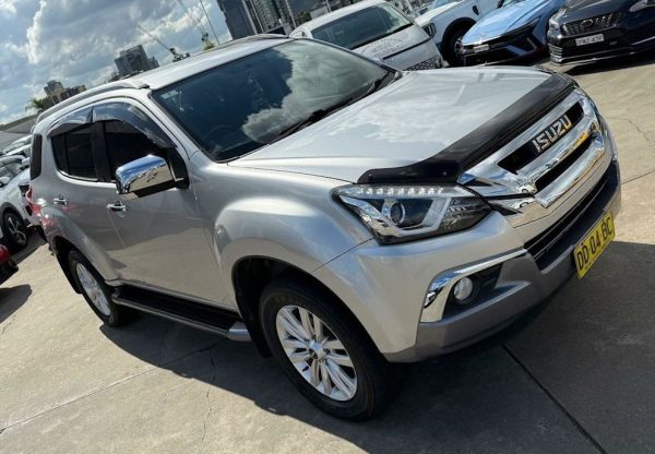 2018 Isuzu MU-X LS-T (4X4) LS-T Wagon - Image 8