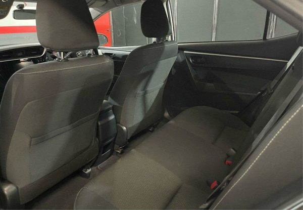 2018 Toyota Corolla Ascent - Image 11