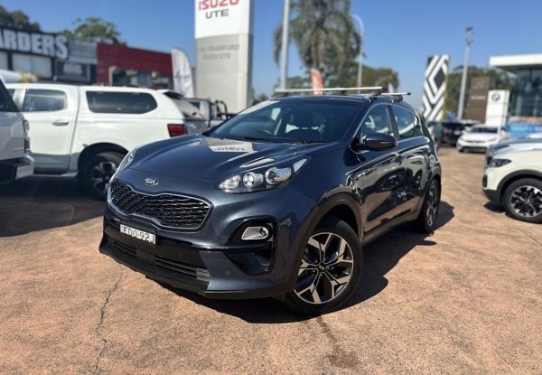 2019 Kia Sportage SI Premium - Image 2