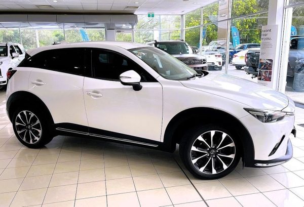 2019 Mazda CX-3 S Touring - Image 3