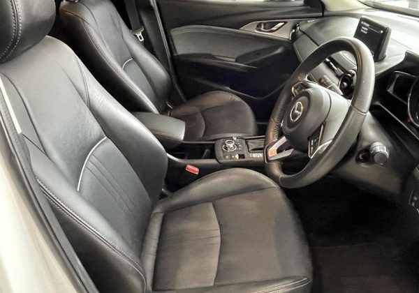 2019 Mazda CX-3 S Touring - Image 6