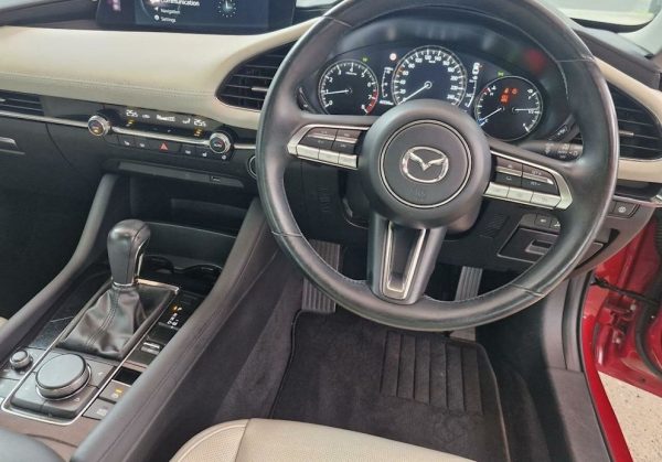 2019 Mazda 3 SP25 Astina - Image 15