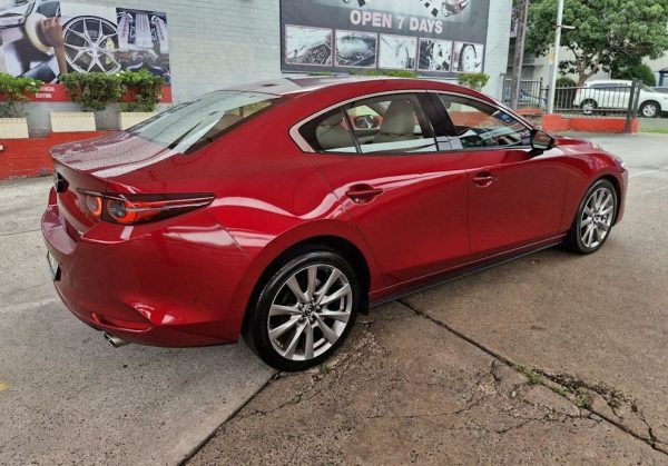 2019 Mazda 3 SP25 Astina - Image 4