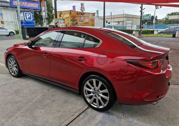 2019 Mazda 3 SP25 Astina - Image 8