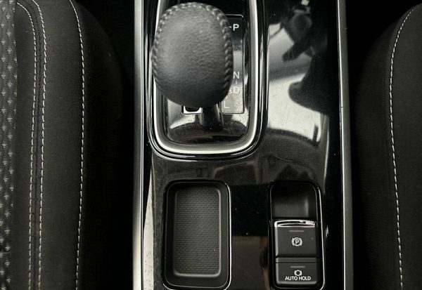 2019 Mitsubishi Outlander ES 7 Seat - Image 18