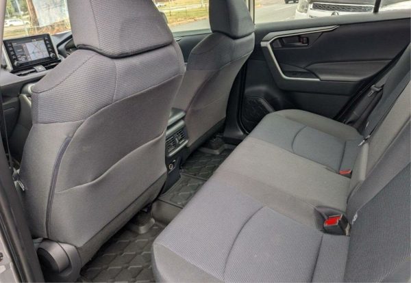 2019 Toyota RAV4 GX Hybrid Nav. - Image 13