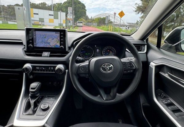 2019 Toyota RAV4 GX AWD Hybrid – WHITE - Image 12