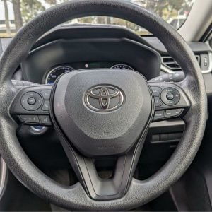 2019 Toyota RAV4 GX Hybrid Nav. - Image 18