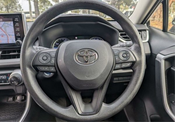 2019 Toyota RAV4 GX Hybrid Nav. - Image 18