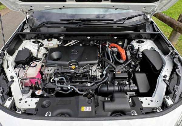 2019 Toyota RAV4 GX AWD Hybrid – WHITE - Image 17