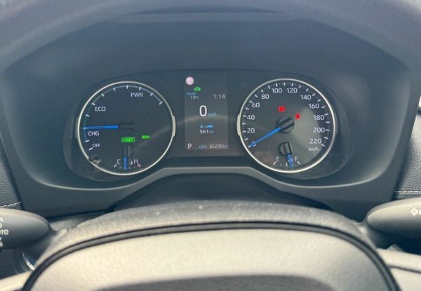 2019 Toyota RAV4 GX AWD Hybrid – WHITE - Image 24