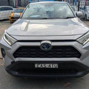 2019 Toyota RAV4 GX Hybrid Nav. - Image 4