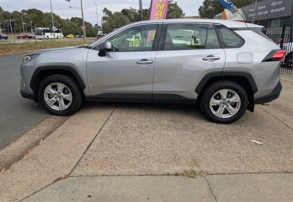 2019 Toyota RAV4 GX Hybrid Nav. - Image 6