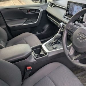 2019 Toyota RAV4 GX Hybrid Nav. - Image 10