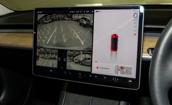 2021 Tesla Model 3 Standard Range Plus RWD - Image 16