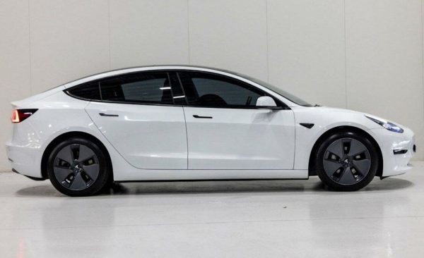 2021 Tesla Model 3 Standard Range Plus RWD - Image 4