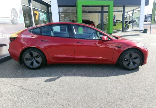 2021 Tesla Model 3 Standard Range Plus RWD RED - Image 6