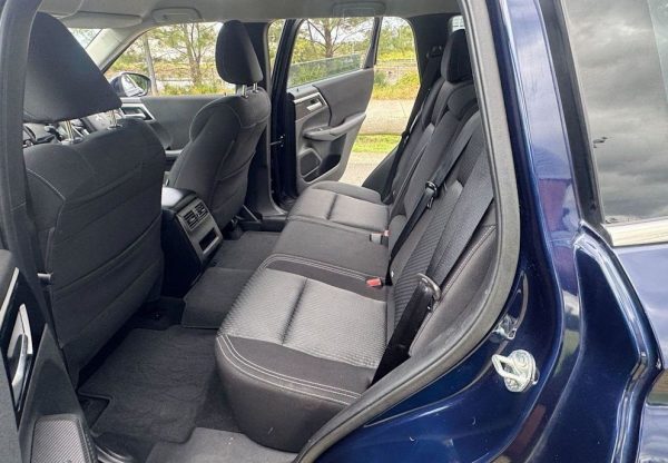 2022 Mitsubishi Outlander ES 5 Seat (AWD) - Image 17