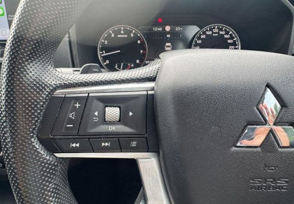 2022 Mitsubishi Outlander ES 5 Seat (AWD) - Image 26