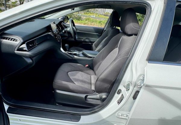 2022 Toyota Camry Ascent - Image 15