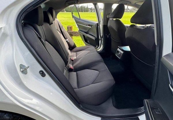 2022 Toyota Camry Ascent - Image 16