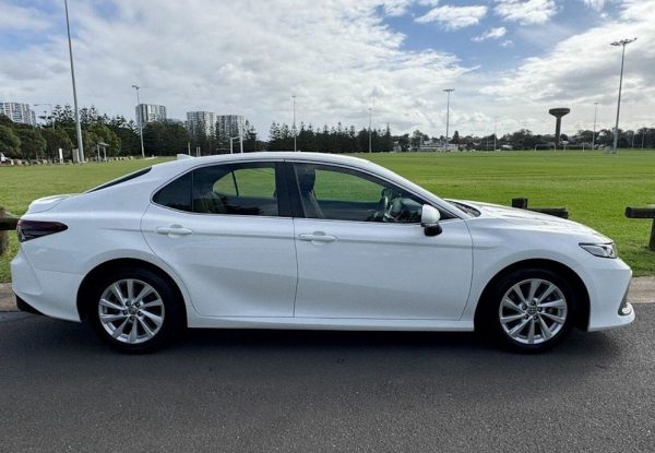 2022 Toyota Camry Ascent - Image 9
